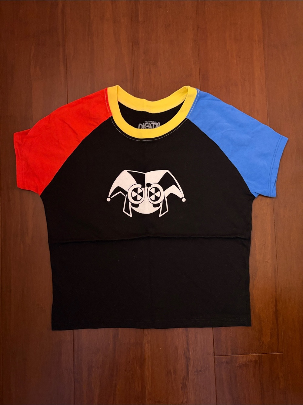 Hot Topic - Pomni Shirt